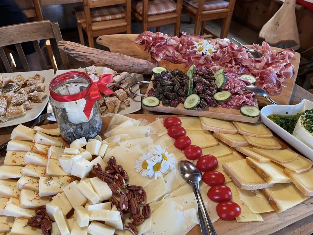 Frühmorgendliche Biketour mit Brunch ab St. Moritz