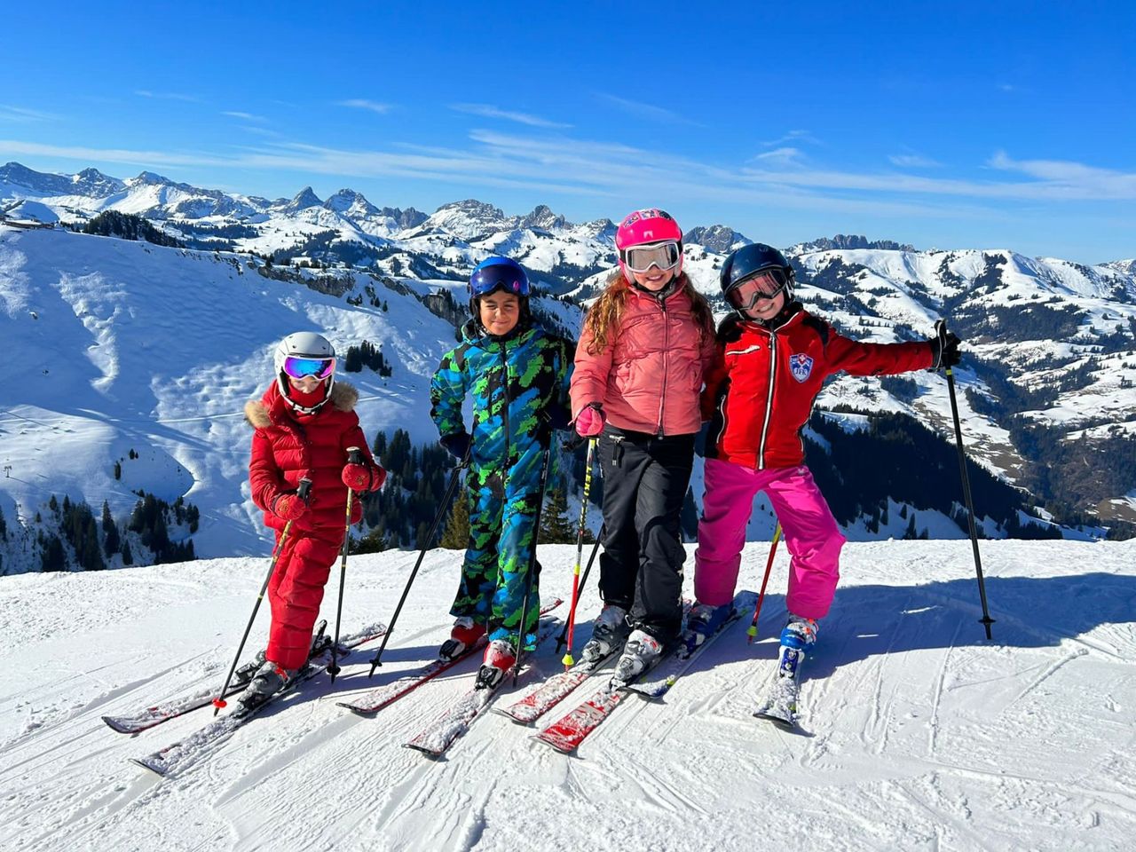 Private ski lessons for children aged 5 and up in Gstaad