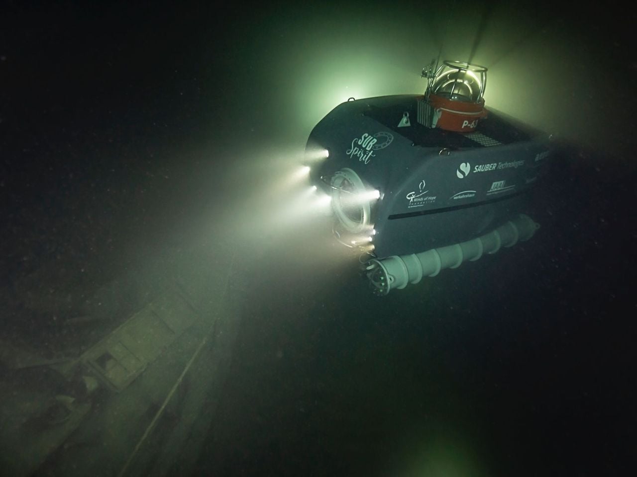 Private U-Boot Tauchfahrt zum Wrack Doppeldecker C-35