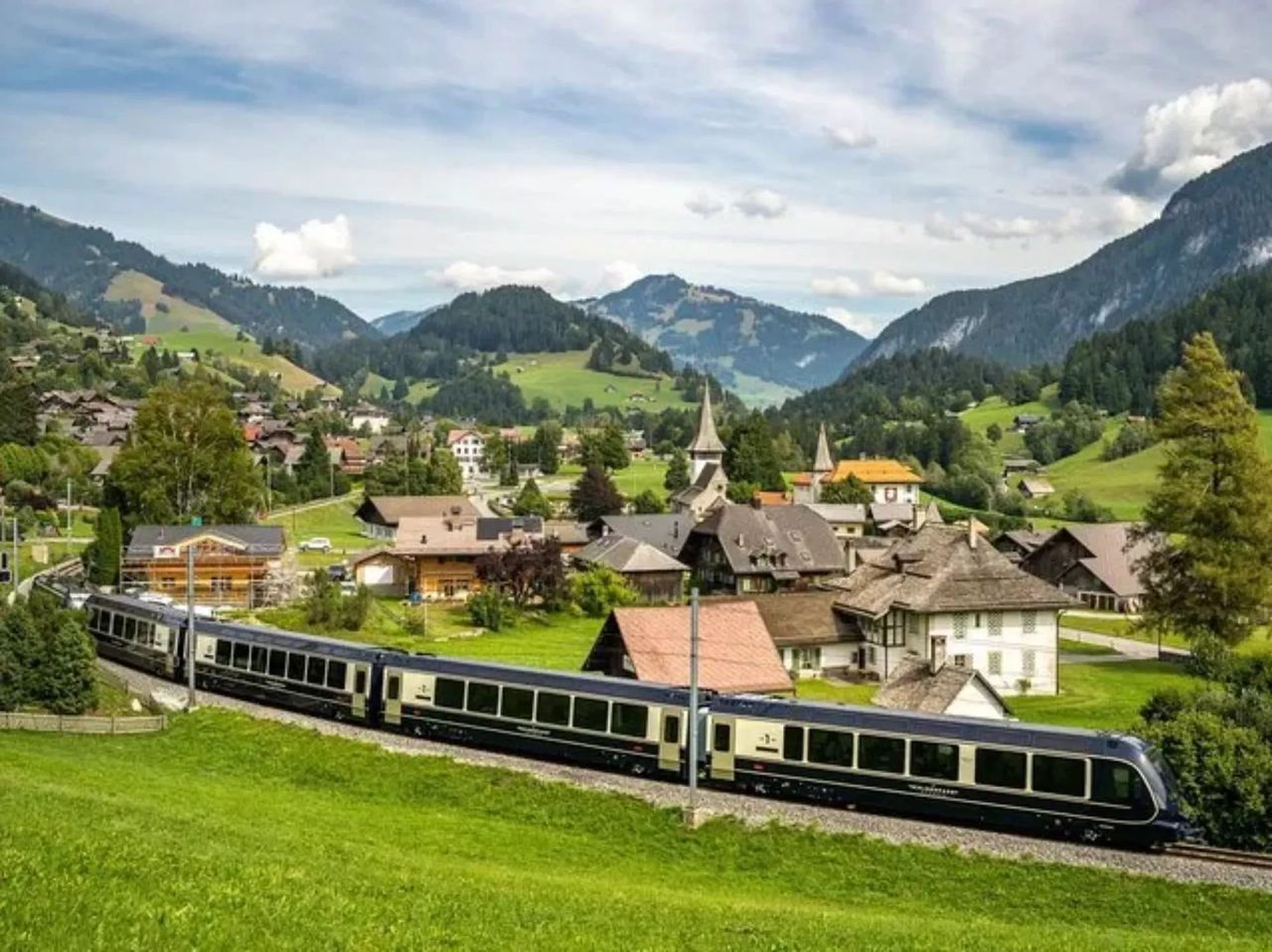Ab Zürich: Hardcore-Tour für Eisenbahnfans - 4 Panoramazüge an einem Tag