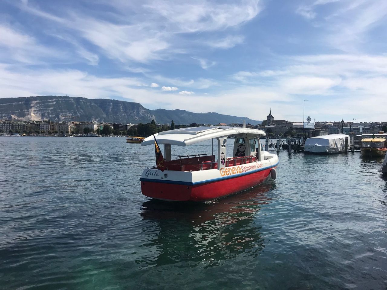 Geneva city tour by bus, mini-train and boat
