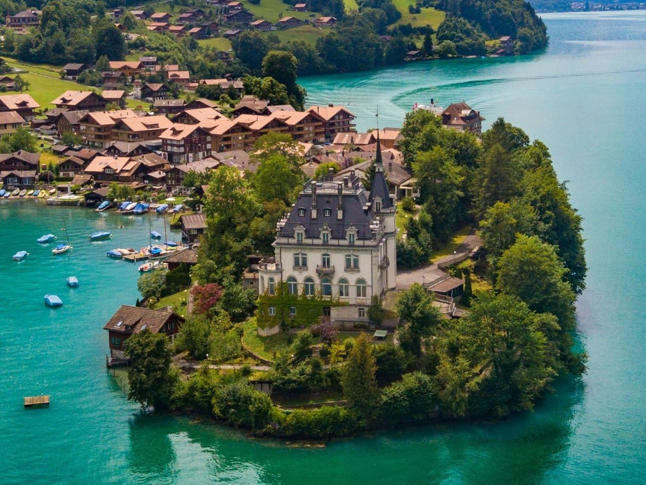 From Lauterbrunnen: private full-day tour to lakes, waterfalls, and mountain villages