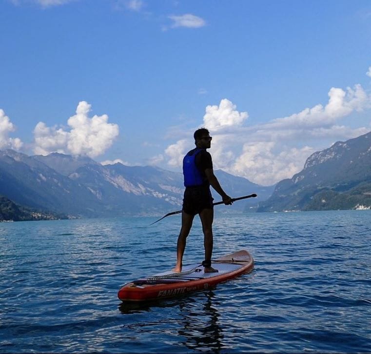 Stand Up Paddle Tour on Lake Brienz