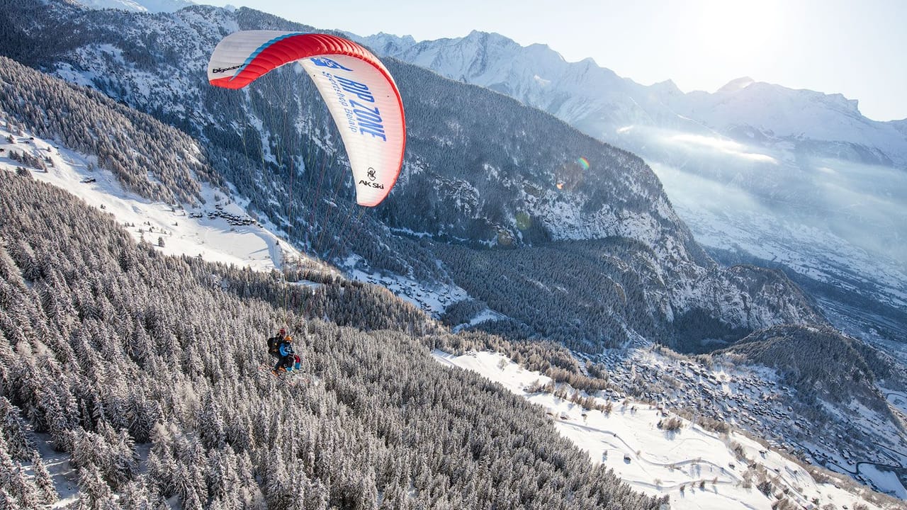 Riederalp Gleitschirmfliegen Tandem im Wallis