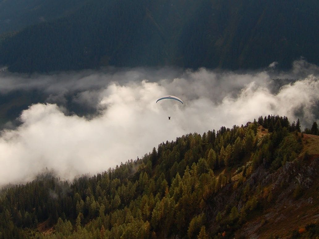 Davos Gleitschirmfliegen mit Privatpilot halber Tag