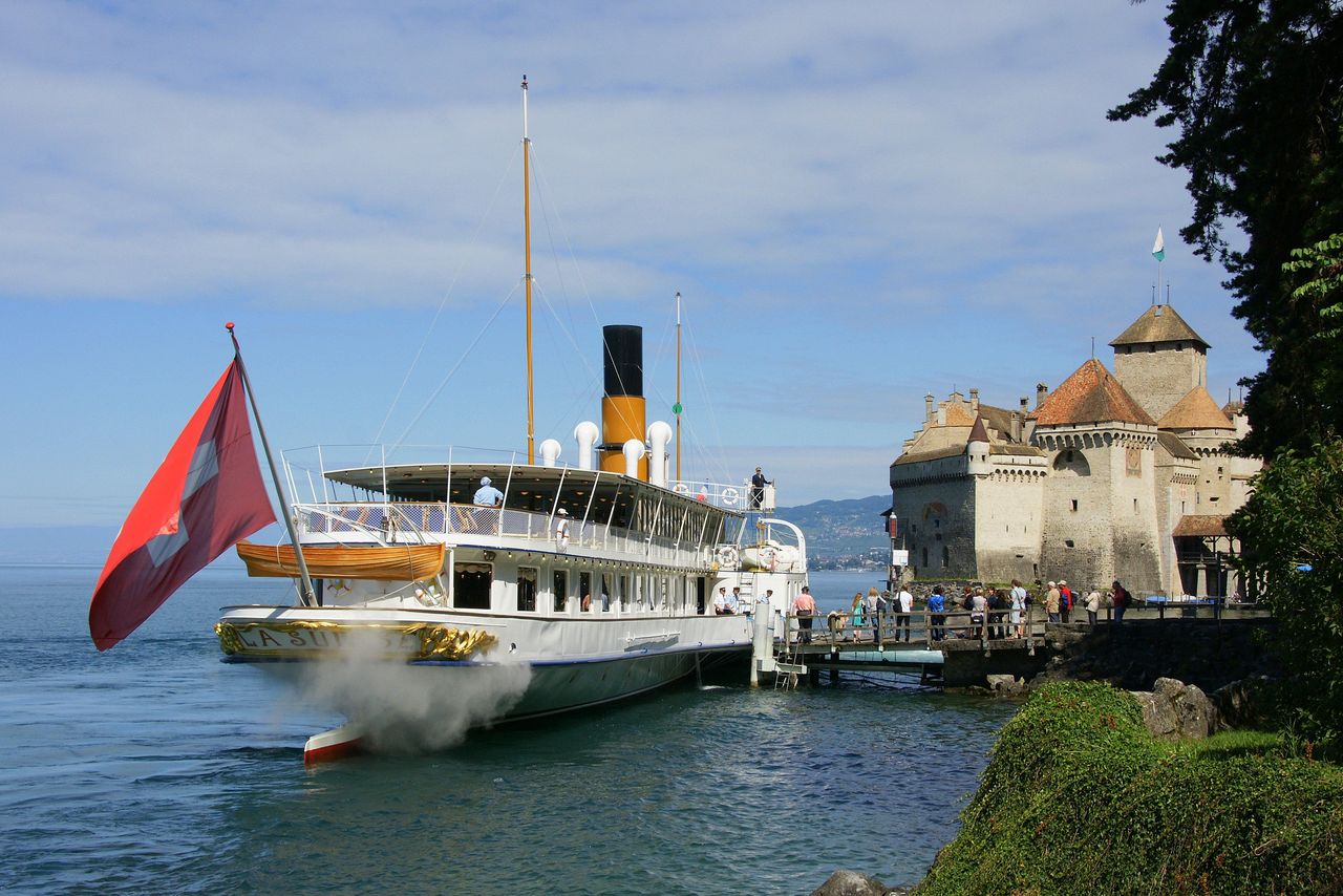 Schiffsrundfahrt Ticket ab Lausanne bis Schloss Chillon und zurück