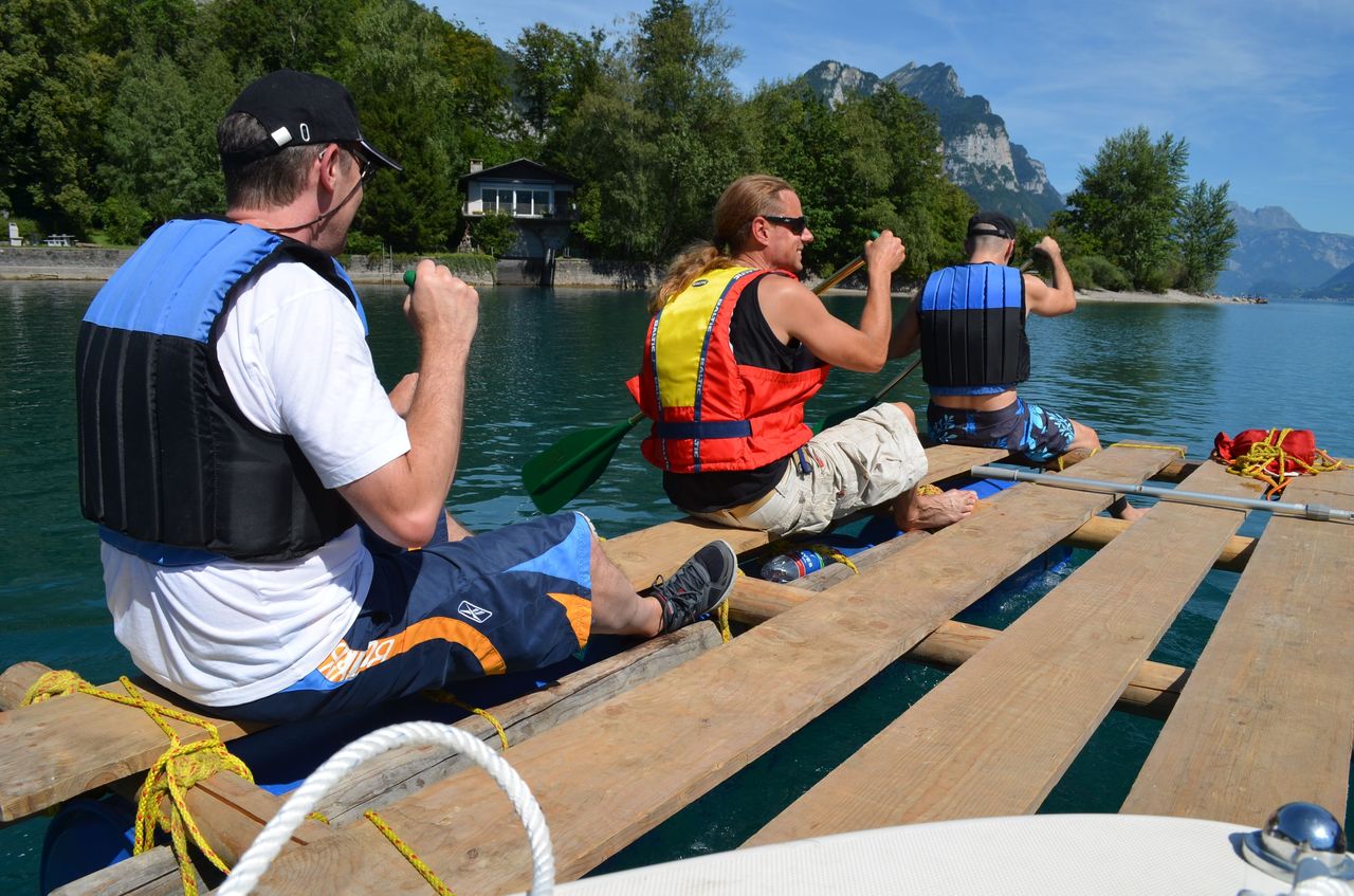 Flossbauen am Walensee im Team