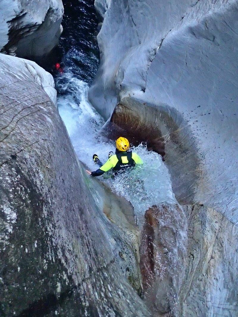 Lodrino Schlucht Canyoning für Experten ganzer Tag