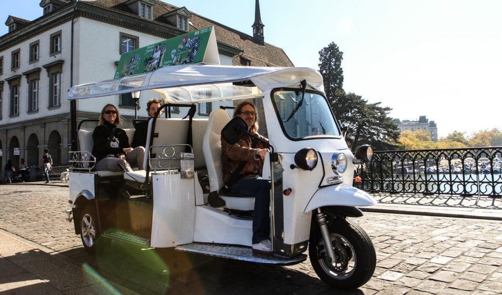 Schokoladen Degustation mit E-TukTuk Rundfahrt in Zürich