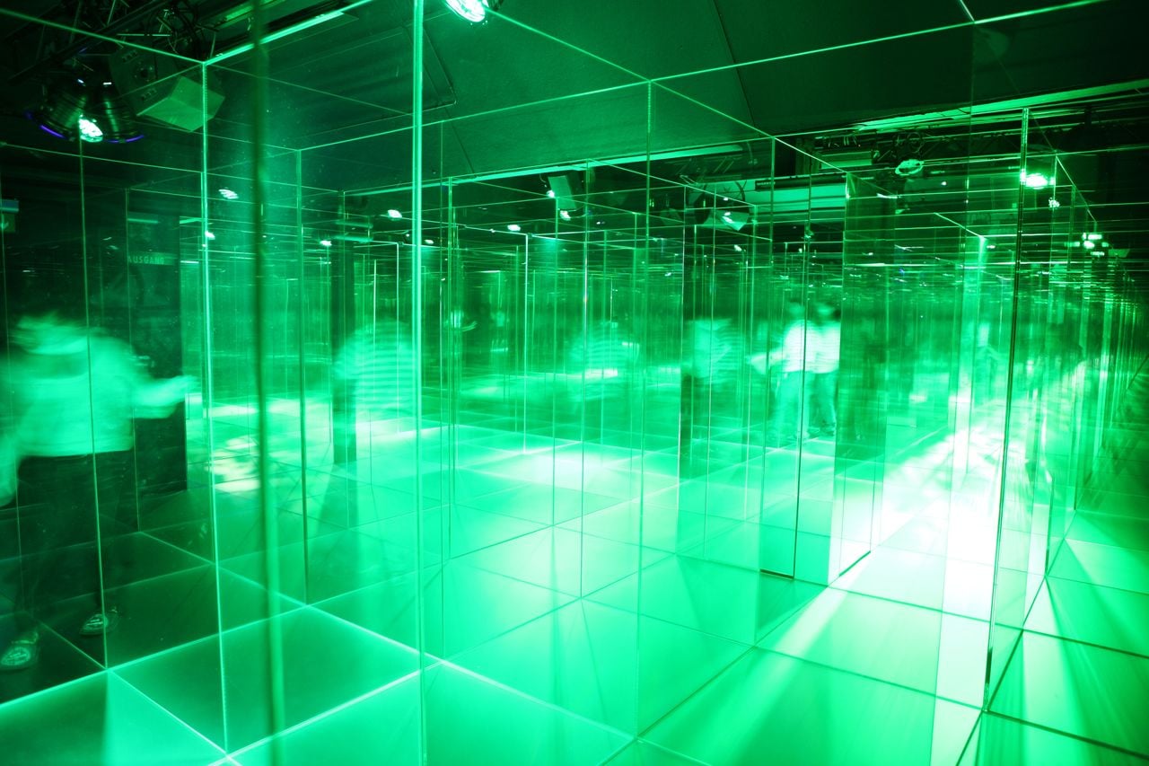 Ticket ins Glas-Labyrinth der Glasi Hergiswil