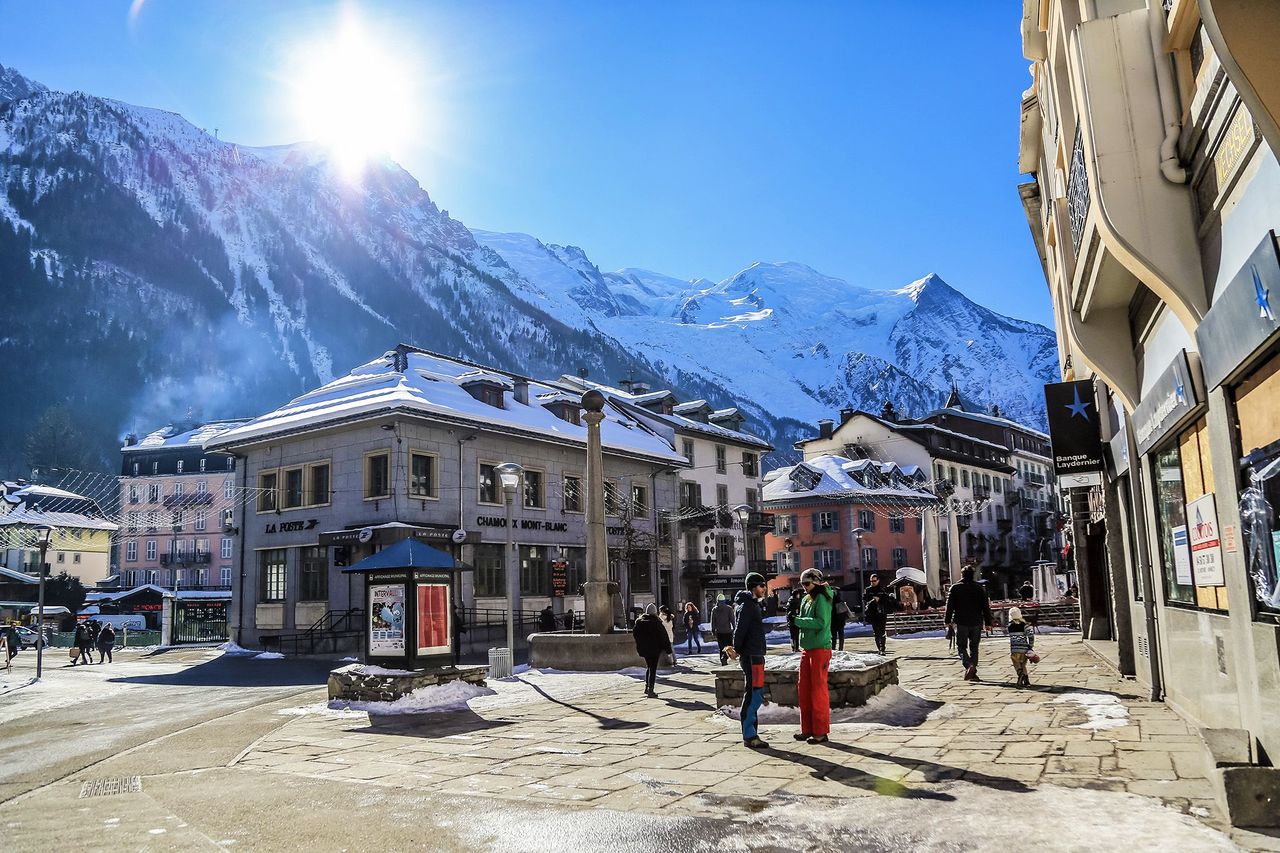 From Geneva: Bus tour to Chamonix Mont Blanc including Mer de Glace