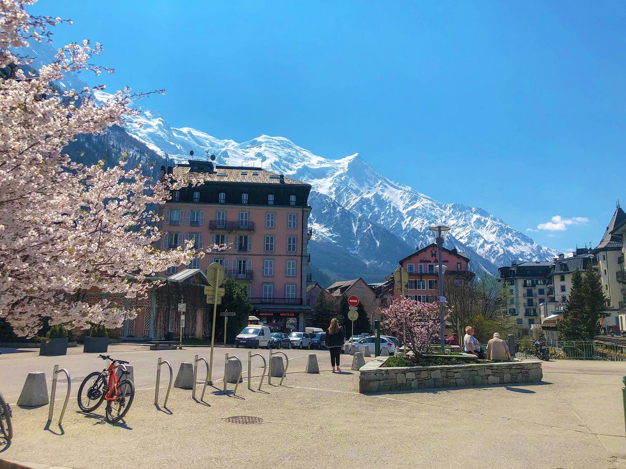 Ab Geneva: Bus tour to Chamonix Mont-Blanc and Geneva including mini train