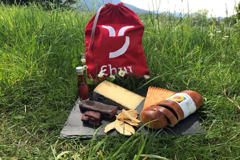Self-guided enjoyment hike Dreibündenstein from Chur incl. picnic