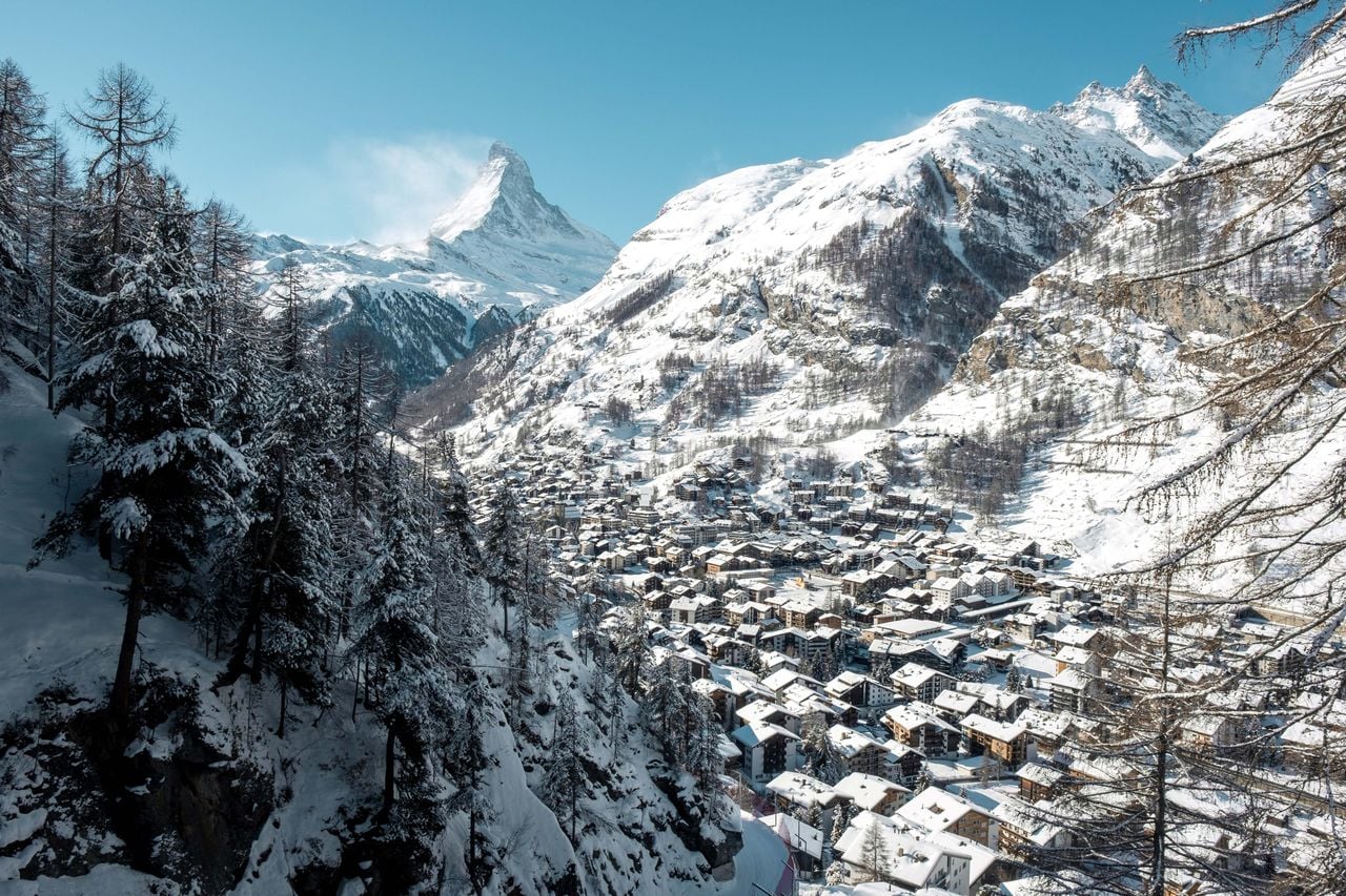 Bahnticket zwischen Zürich Flughafen und Zermatt