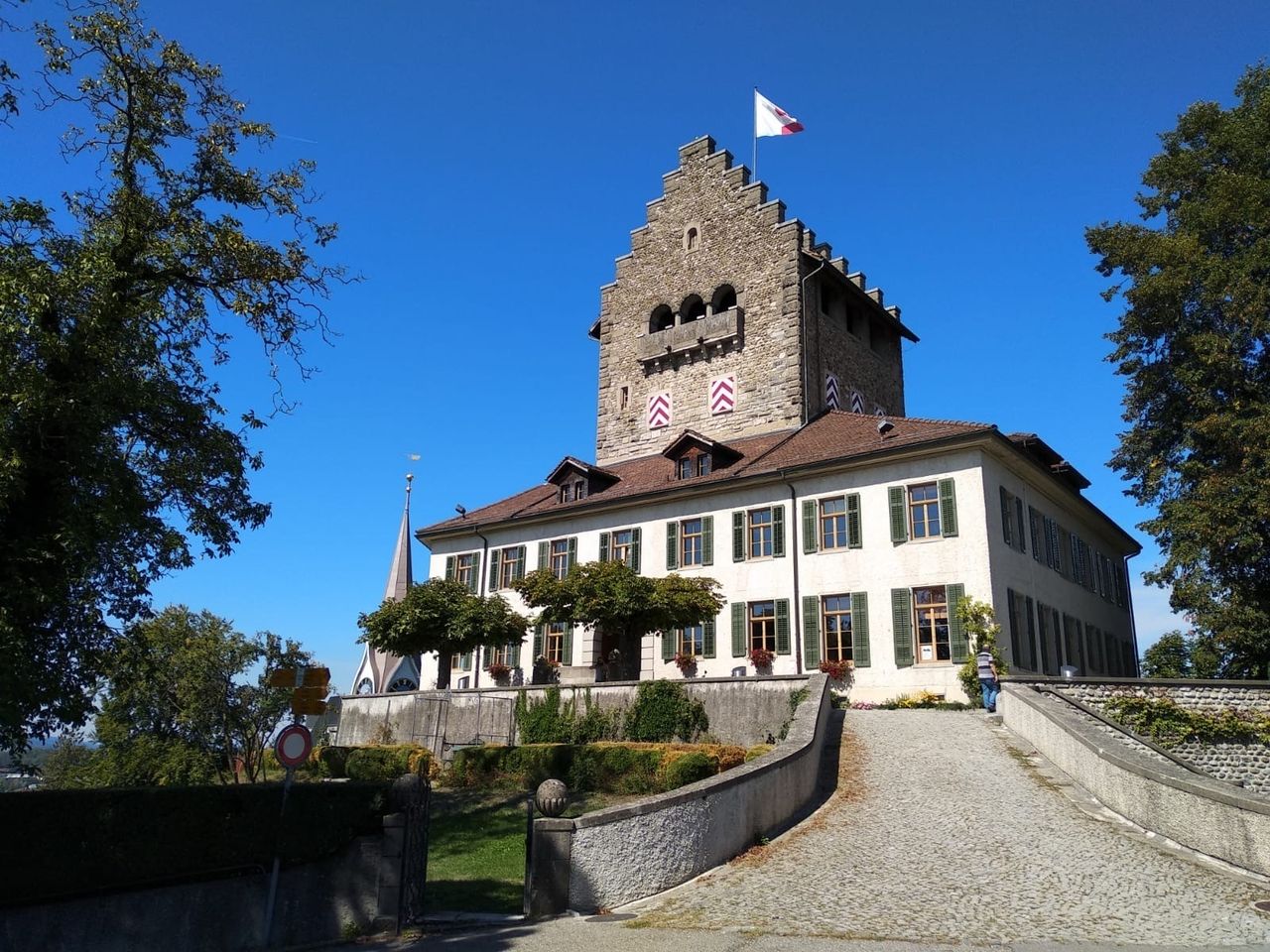 Visit Schloss Uster