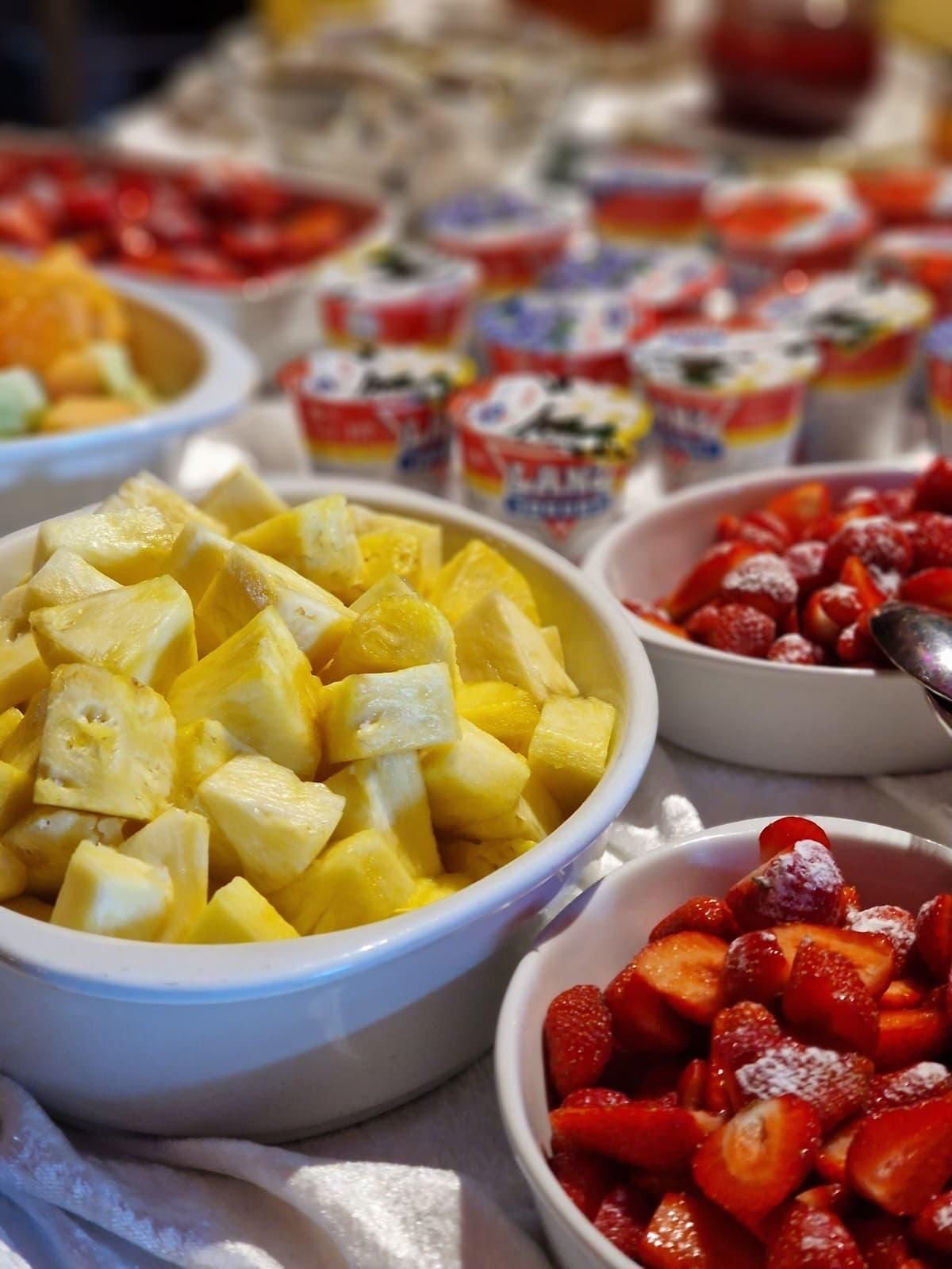 Sunday Brunch at Maxililian
