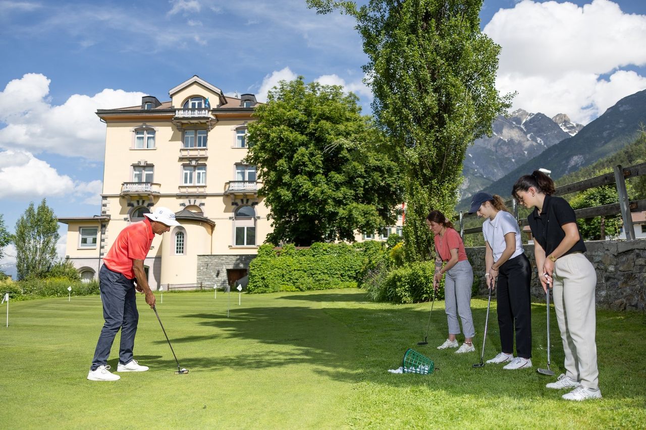 Golf taster course