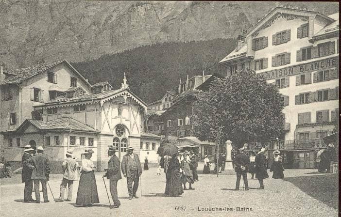 Guided tour of the village