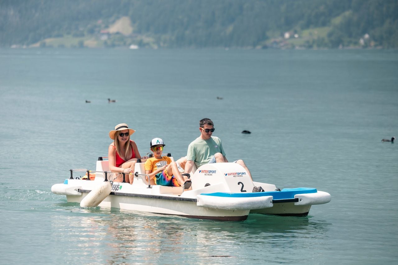 Culinary pedalos on Lake Walen