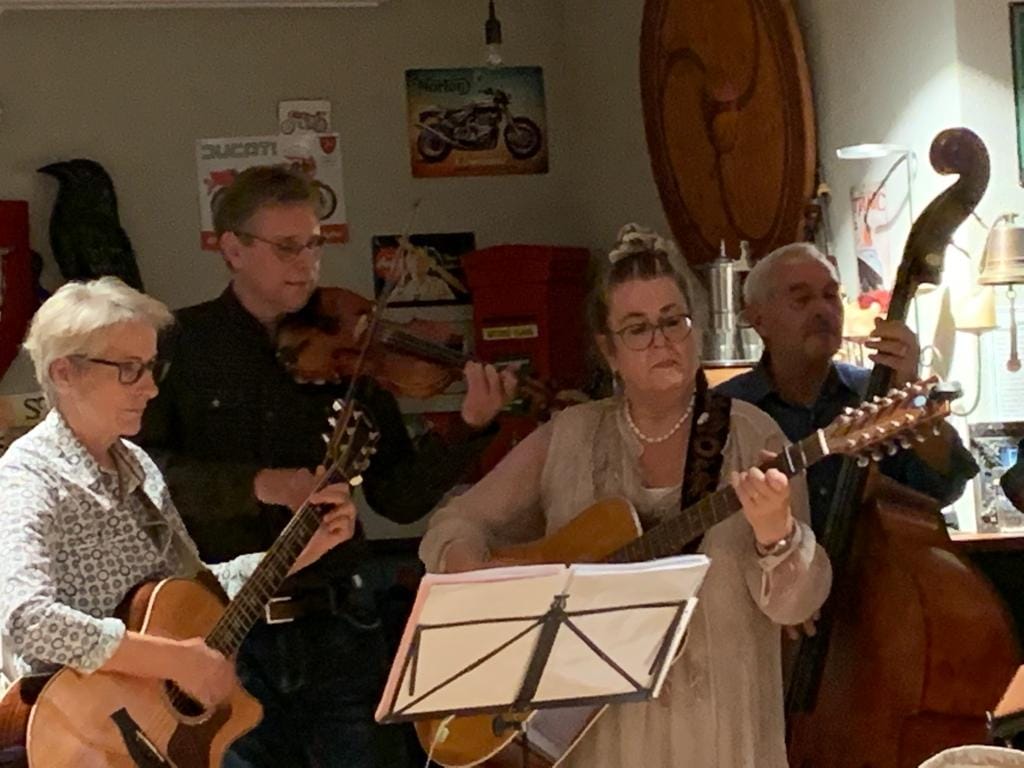 Bluegrass Jam (Stubete) im Alpenrösli Wallikon
