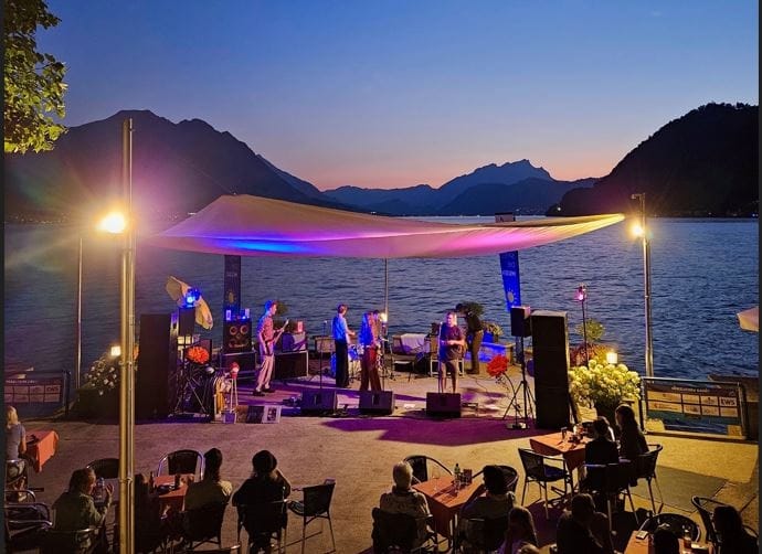 Lake stage concerts - Pick'N'Mix