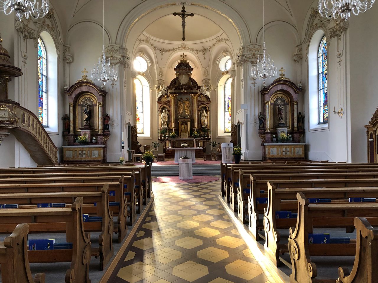 Célébration eucharistique - M. Varughese