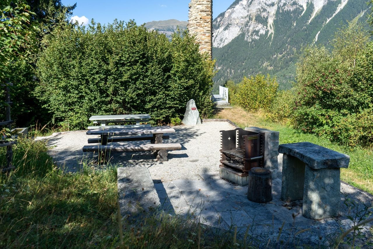 Fireplace Burgruine Cagliatscha