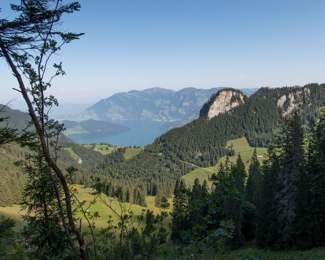Trasee drumeții