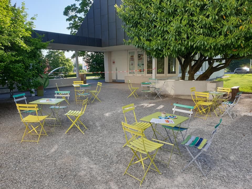 Café im Open Place
