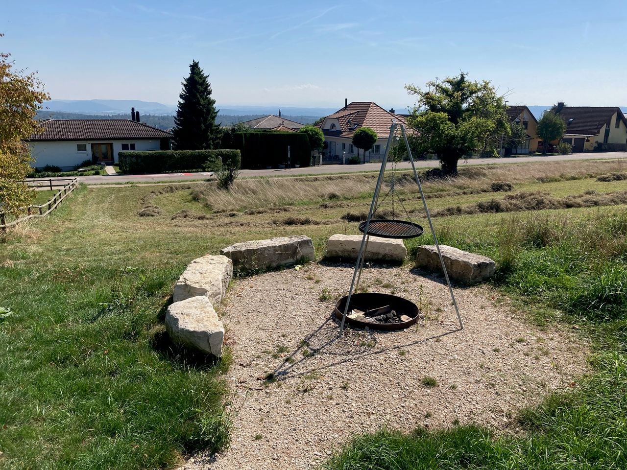 Grillstelle im Dorf