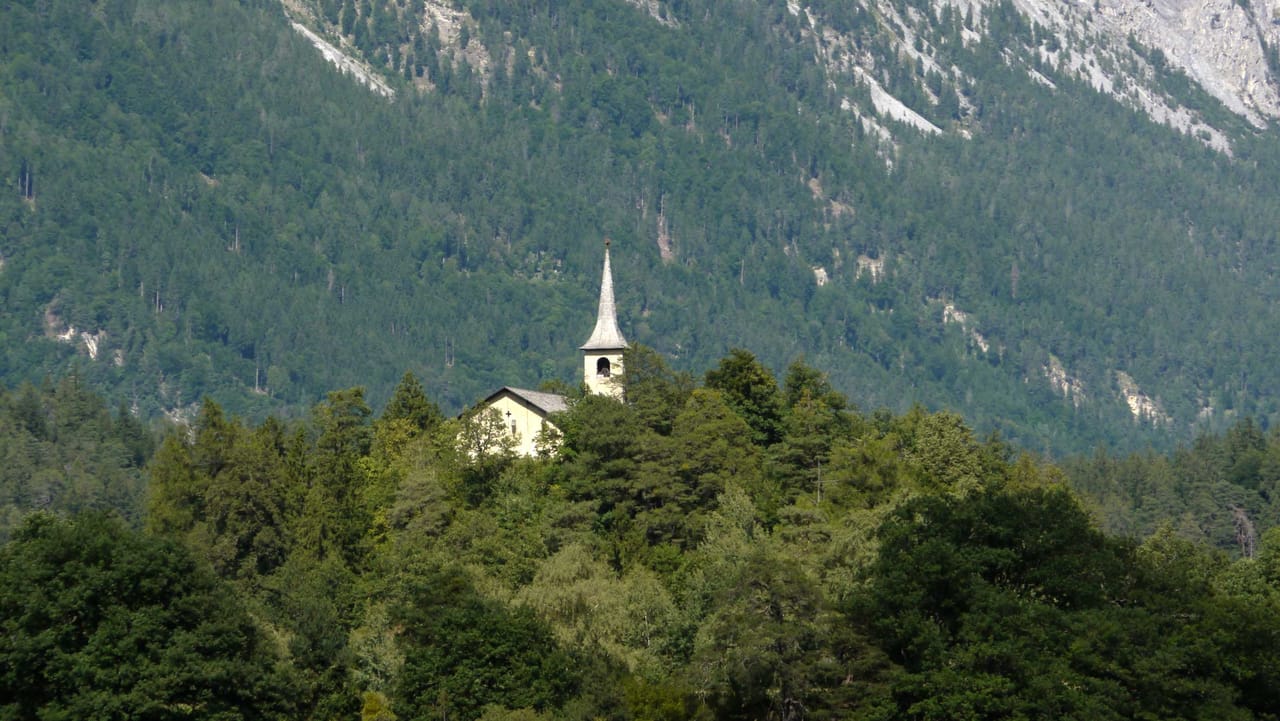 Guided tour of St. Georg Church, Rhäzüns