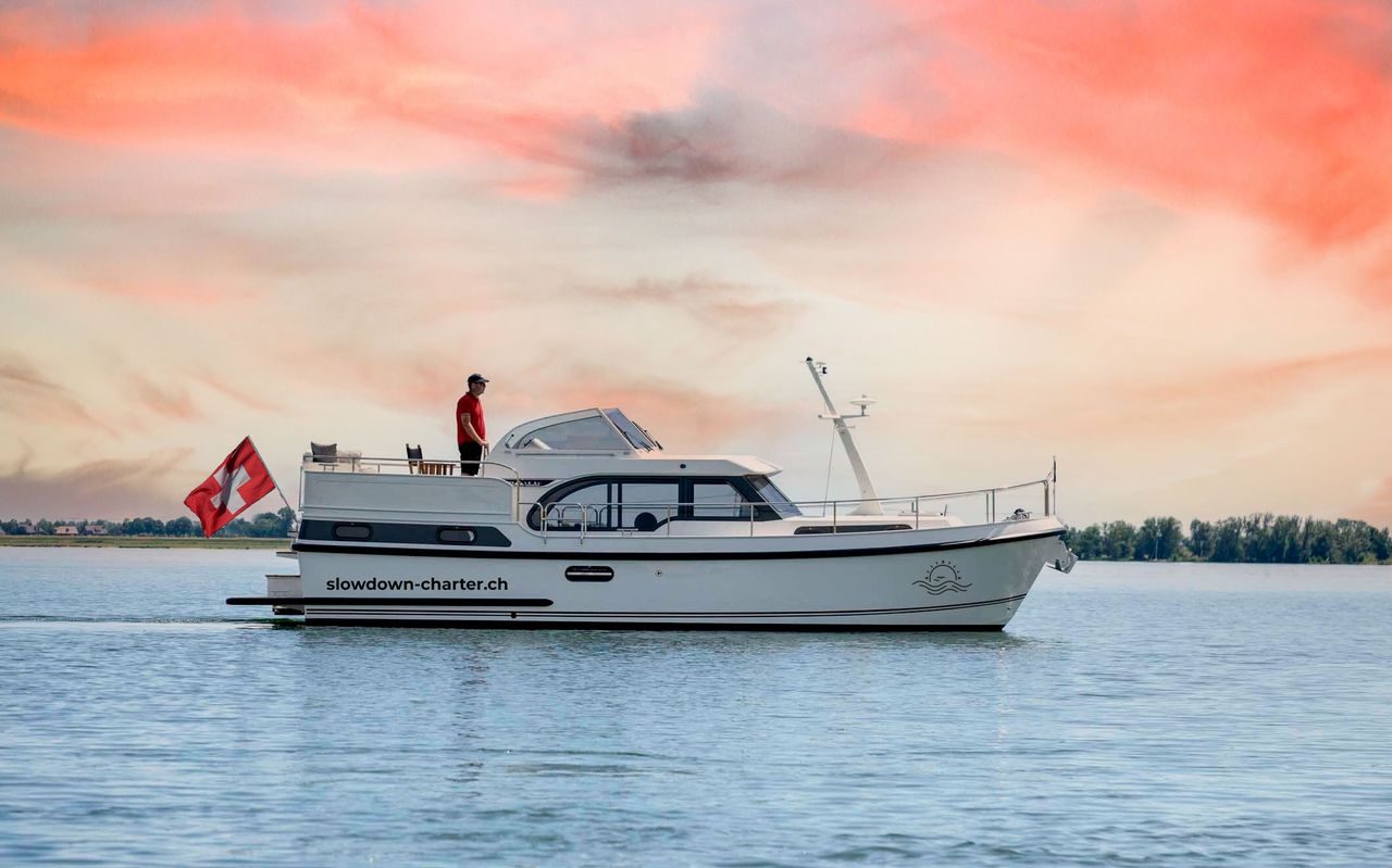 SlowDown Motoryacht