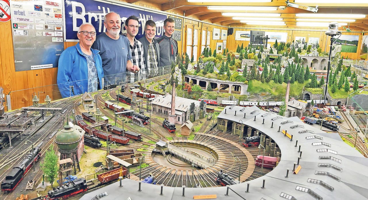 Sonntags-Apéro im Modelleisenbahn-Club Olten