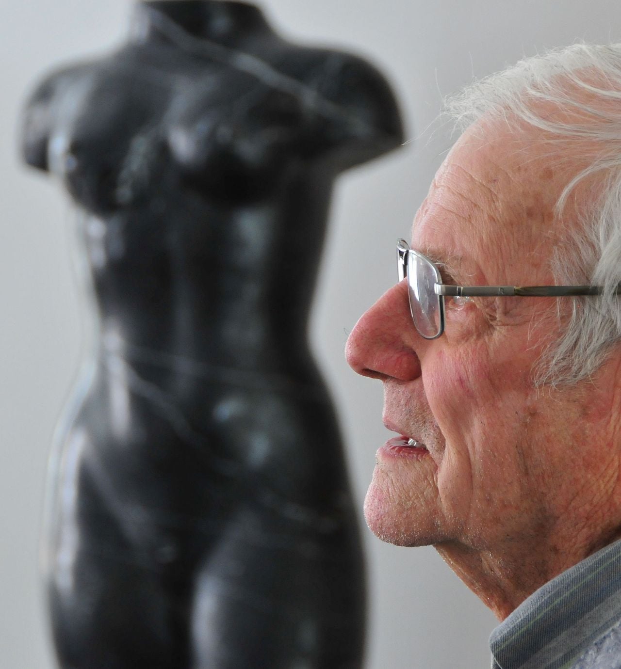 Exhibition: " <Figuren für die Ewigkeit> " by Peter Moilliet