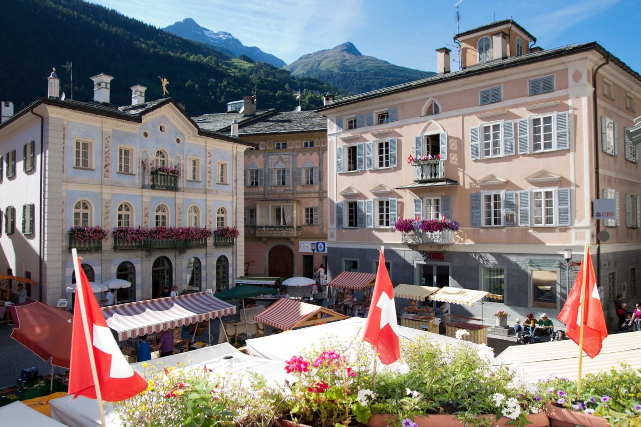 A lively market in the square