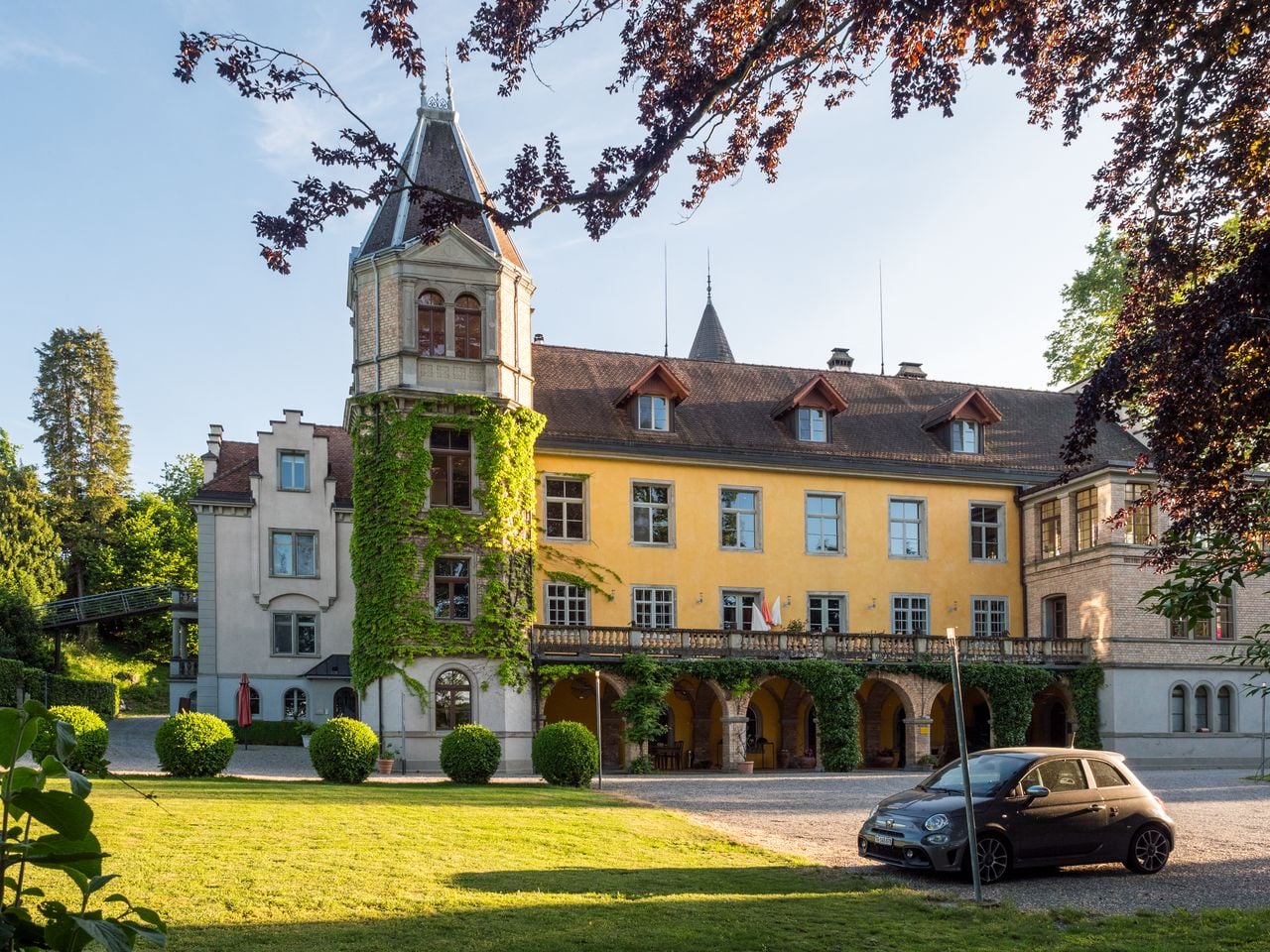 Schloss Brunnegg