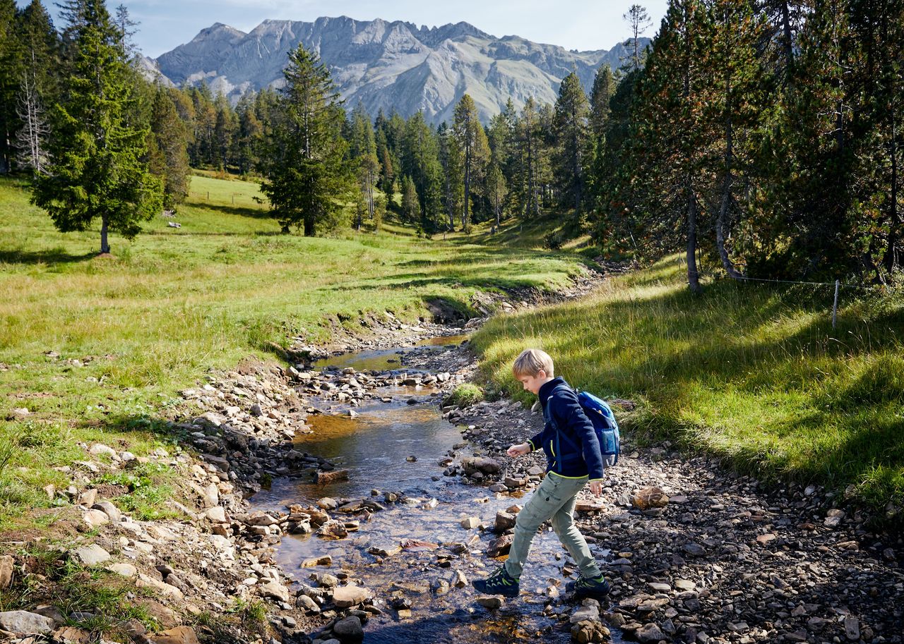 Sörenberg Ski School summer program: Adventure hike with barbecue