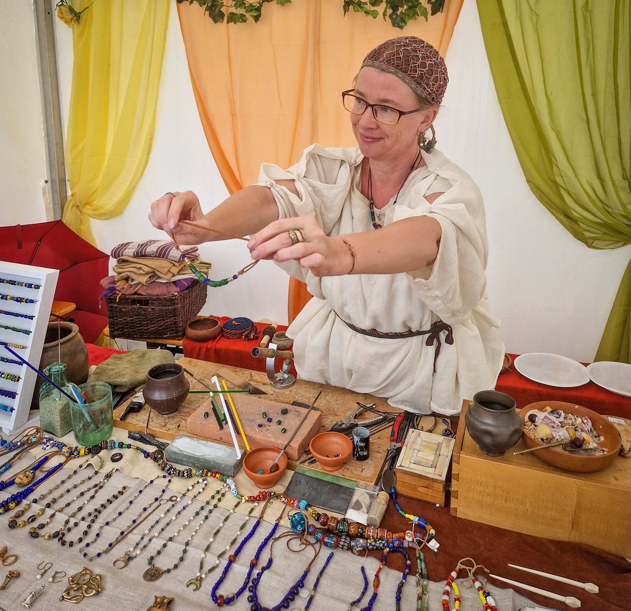 Making Roman jewellery