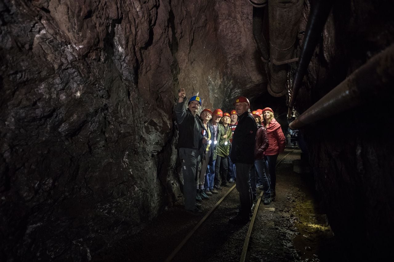 Large guided tours in the Gonzen mine in Sargans