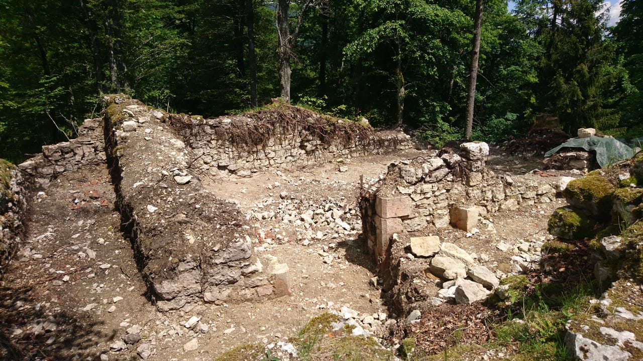 Ruines du Château de Rochefort